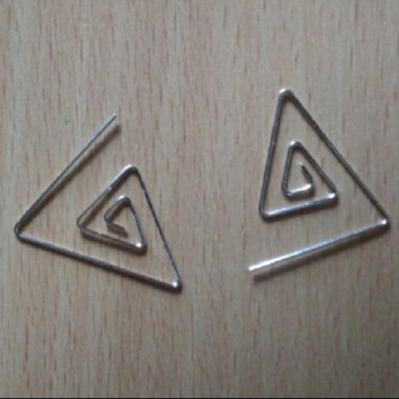 New Silver Triangle Threader Earrings Unique - Picture 2 of 3